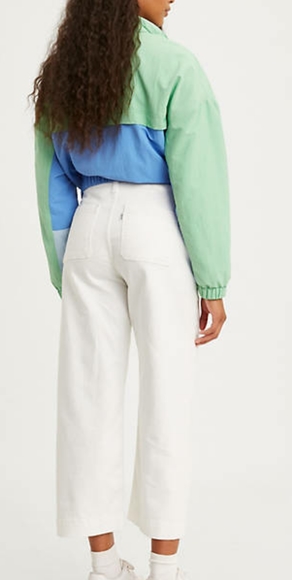 Levi's - Picture 2 of 3